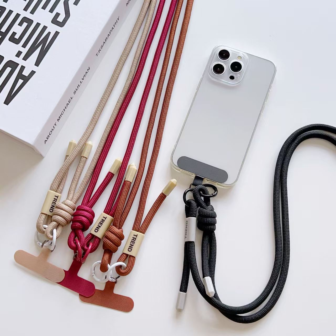 Crossbody Lanyard Neck Strap Case - 調節可能なファッション紛失防止携帯電話ストラップ120CMクロスボディネックコードリストストラップiPhone 17 Pro Maxケースチェーンツーリングロープ用