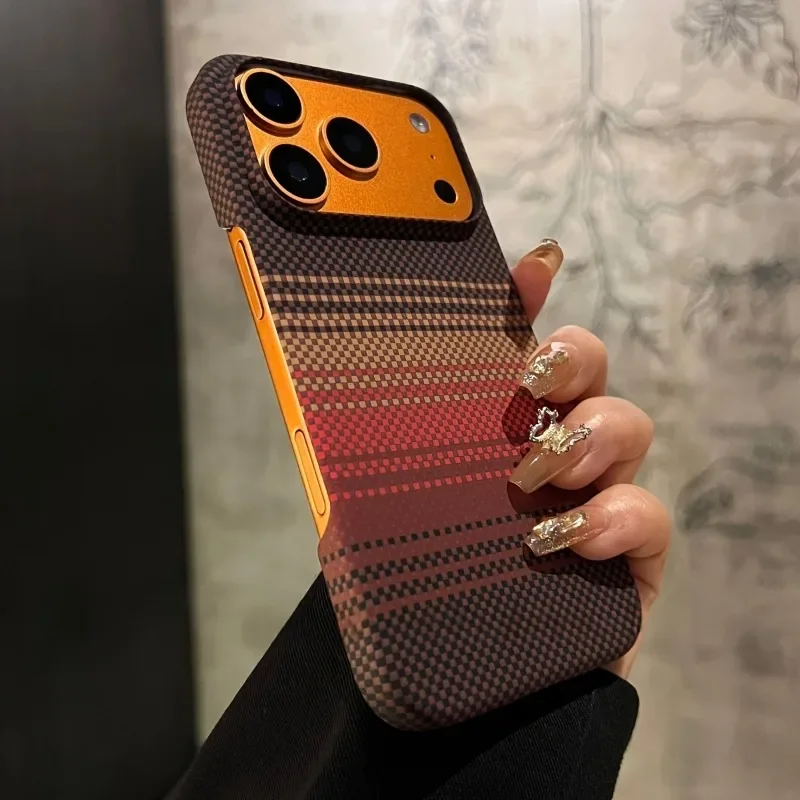 iPhone 18、17、16、15、14、13、12 Pr - Matte Hard Pc Back Case のレビューと価格